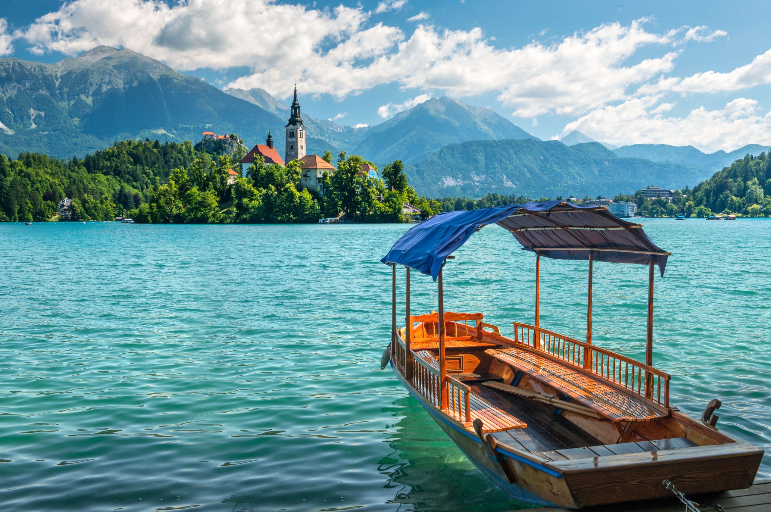 Boot fahren auf dem Bleder See in Slowenien