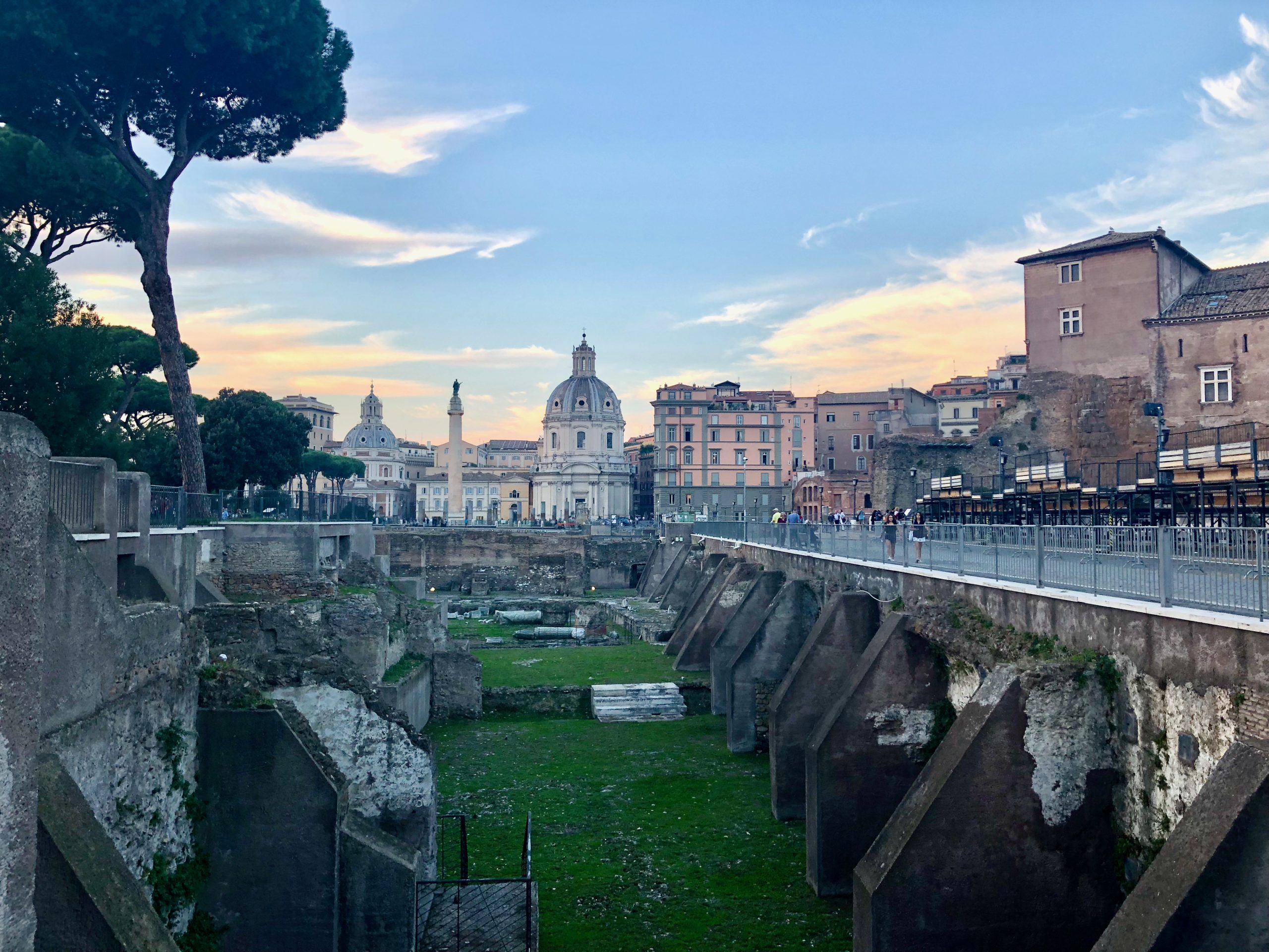 Morgengrauen in Rom